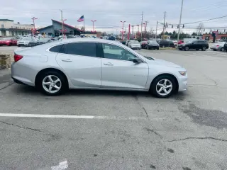 2017 Chevrolet Malibu LS
