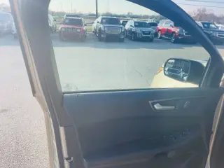 2018 Ford Edge SE