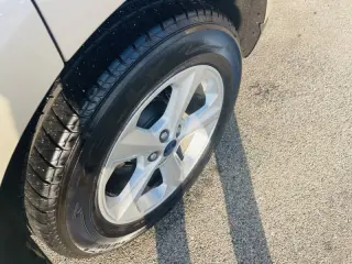 2018 Ford Edge SE
