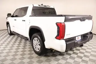 Toyota Tundra 2024 4x4 SR5 4dr CrewMax Cab Pickup SB