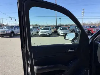 2015 Chevrolet Suburban LT