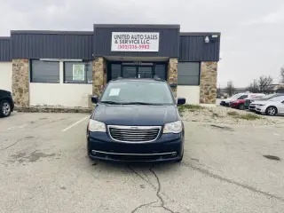 2016 Chrysler Town and Country Touring