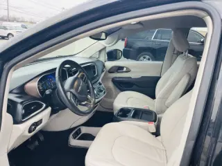 2017 Chrysler Pacifica Touring Plus