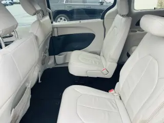 2017 Chrysler Pacifica Touring Plus