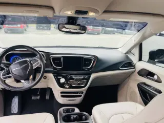 2017 Chrysler Pacifica Touring Plus