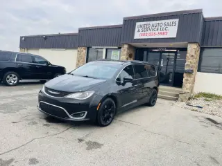 2017 Chrysler Pacifica Touring Plus