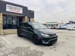 2017 Chrysler Pacifica Touring Plus