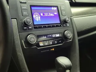 Honda Civic 2017 Sport 4dr Hatchback CVT