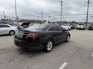 2013 Ford Taurus SEL