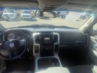 2016 RAM 1500 SLT