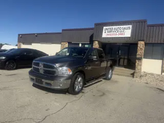 2016 RAM 1500 SLT