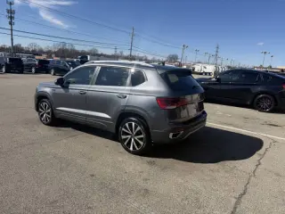 2024 Volkswagen Taos SE