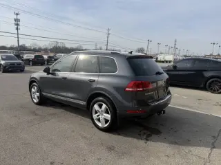2012 Volkswagen Touareg VR6 Sport