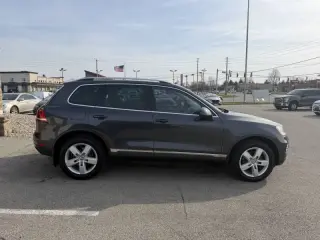 2012 Volkswagen Touareg VR6 Sport