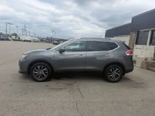 2016 Nissan Rogue
SL