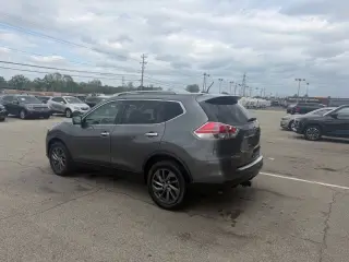 2016 Nissan Rogue
SL