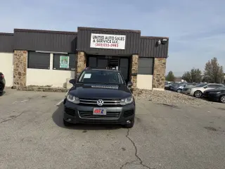 2012 Volkswagen Touareg
VR6 Sport