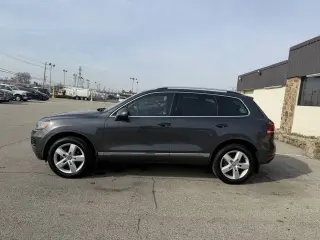 2012 Volkswagen Touareg
VR6 Sport