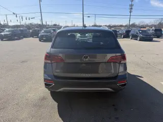 2024 Volkswagen Taos
SE