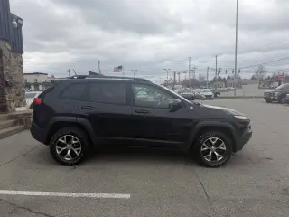 2014 Jeep Cherokee
Trailhawk