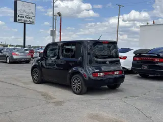 2012 Nissan cube 1.8