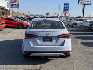 2024 Nissan Versa SV