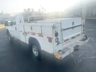 2011 Ford F-350 Super Duty XL