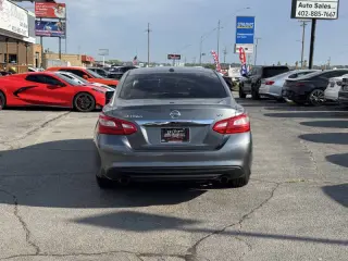 2017 Nissan Altima 2.5 SV