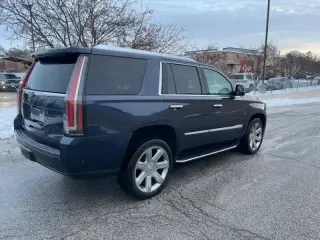 2018 Cadillac Escalade Luxury