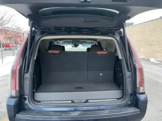 2018 Cadillac Escalade Luxury