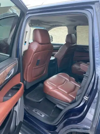 2018 Cadillac Escalade Luxury