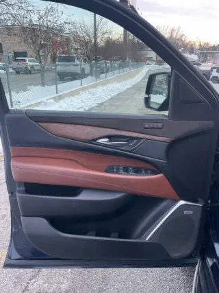 2018 Cadillac Escalade Luxury
