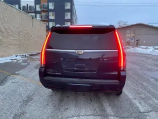 2018 Cadillac Escalade Luxury