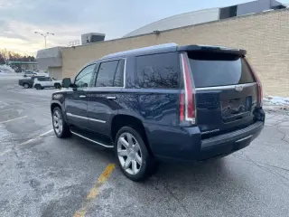 2018 Cadillac Escalade Luxury