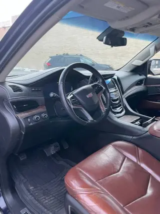 2018 Cadillac Escalade Luxury