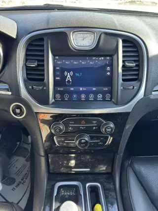 2017 Chrysler 300 C
