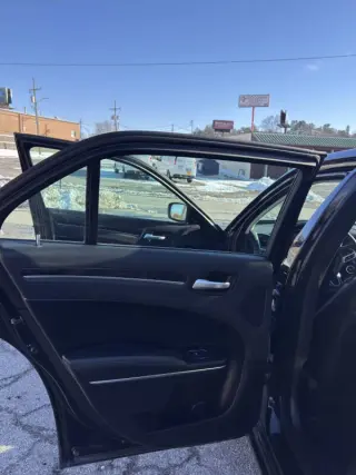 2017 Chrysler 300 C