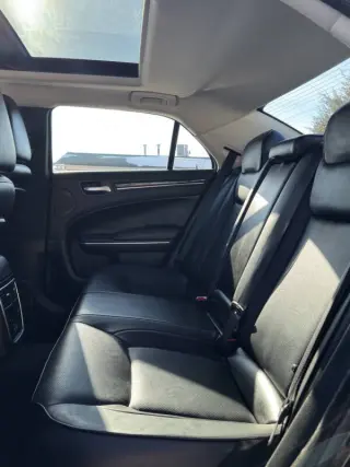 2017 Chrysler 300 C