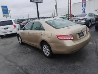 2011 Toyota Camry LE