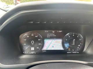 2017 Volvo XC90 T6 Momentum