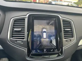 2017 Volvo XC90 T6 Momentum