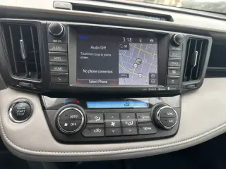 2017 Toyota RAV4 Platinum