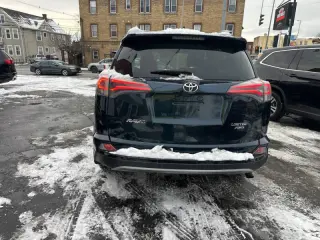2017 Toyota RAV4 Platinum