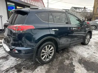 2017 Toyota RAV4 Platinum