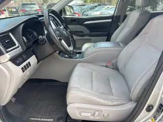 2017 Toyota Highlander LE Plus