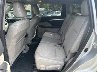 2017 Toyota Highlander LE Plus