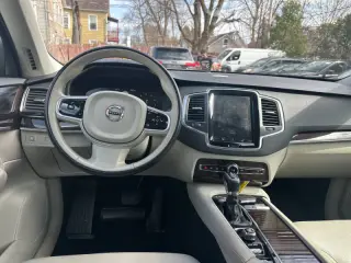 2019 Volvo XC90 T5 Momentum