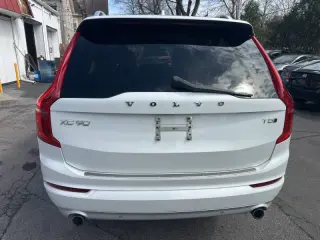2019 Volvo XC90 T5 Momentum