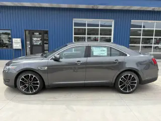2018 Ford Taurus SEL