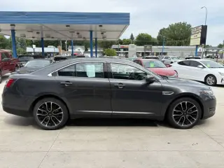 2018 Ford Taurus SEL